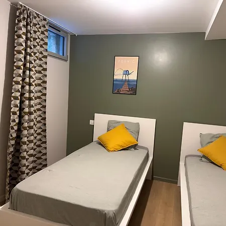 Apartamento Au Coeur Du Vieux Port De Avec Parking *