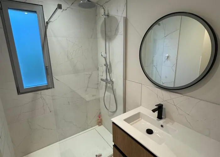 דירה Au Coeur Du Vieux Port De פורניק