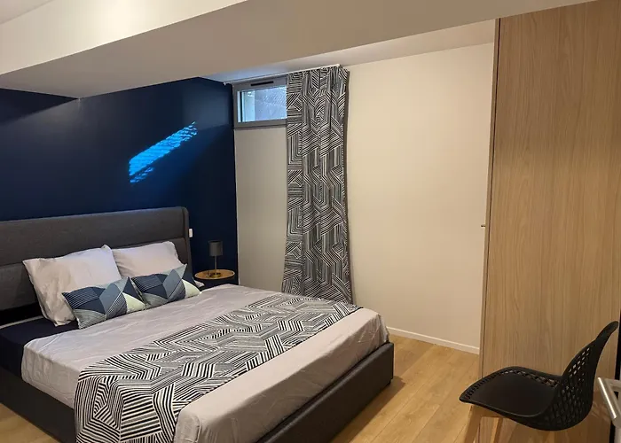 Au Coeur Du Vieux Port De *