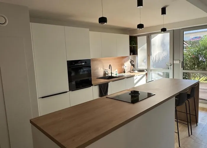 דירה Au Coeur Du Vieux Port De פורניק