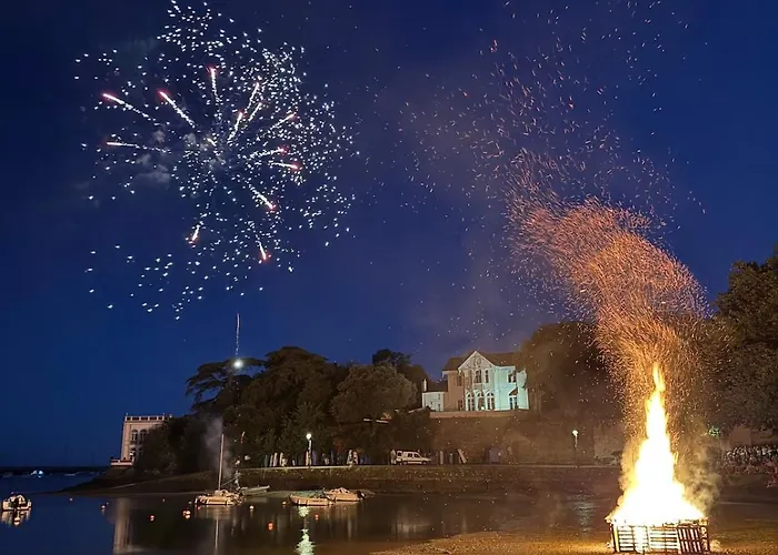 Au Coeur Du Vieux Port De דירה *